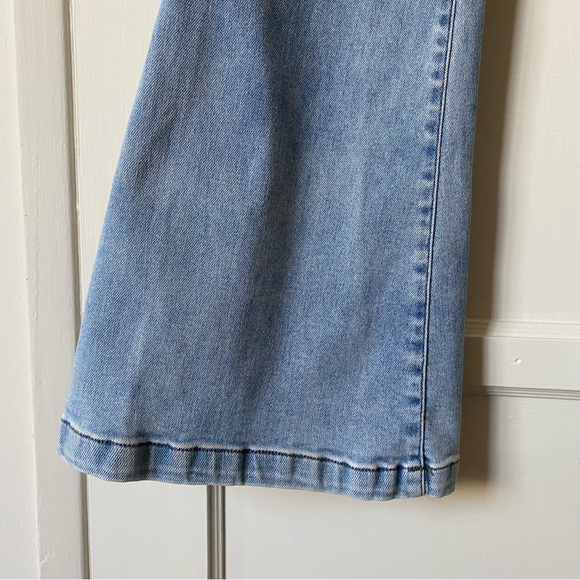 Risen | Mid Rise Jogger Flare Jeans Drawstring Light Wash - Picture 7 of 13